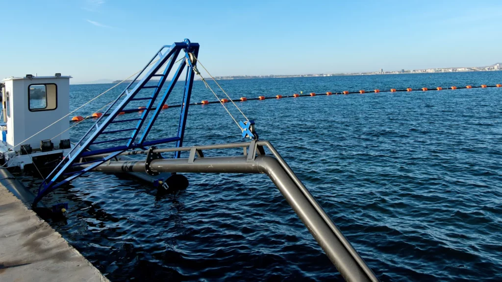 The Role of Dredge Pipeline Floats in Preventing Pipeline Damage